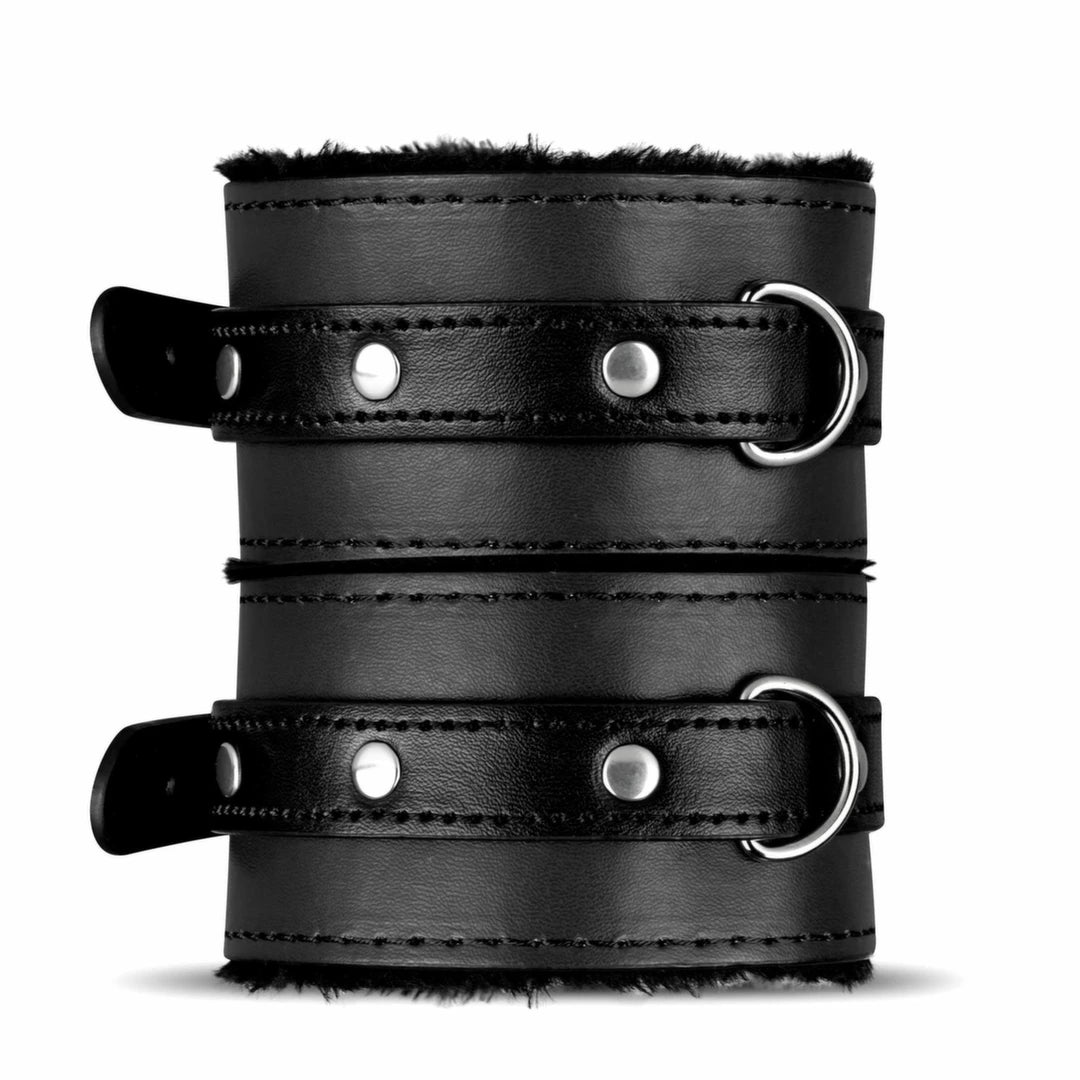 Secret Pleasure Chest Black Fantasy Set, 10 pieces, adjustable